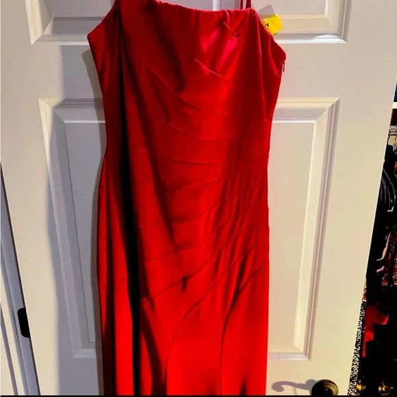 BCBGMaxAzria | Dresses | Bcbg Red Strapless Long Formal Gown Size | Poshmark